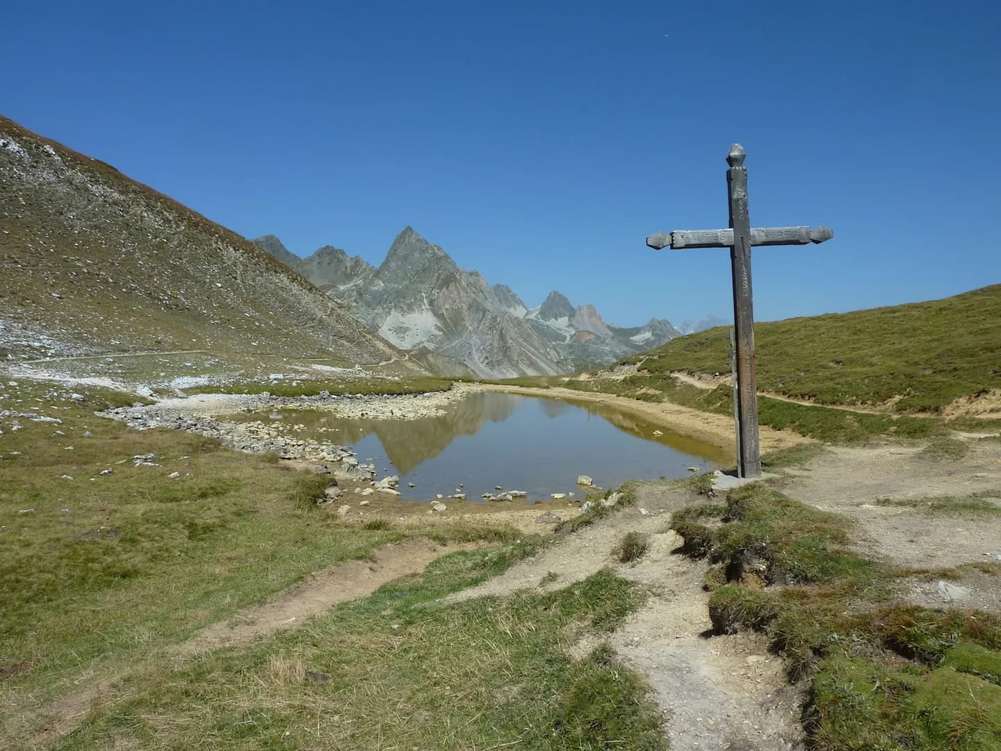 Photo de l'itinéraire Col de Vallée Étroite (2434m)