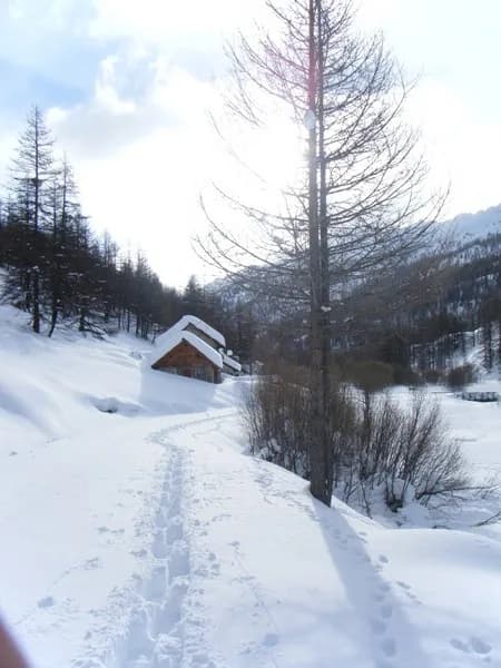 From Névache to Refuge des Drayères along the snow-covered road. — photo 3