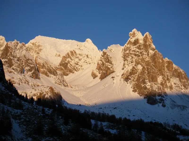 Pointe des Cerces. (3097m) depuis le refuge des Drayères — photo 1