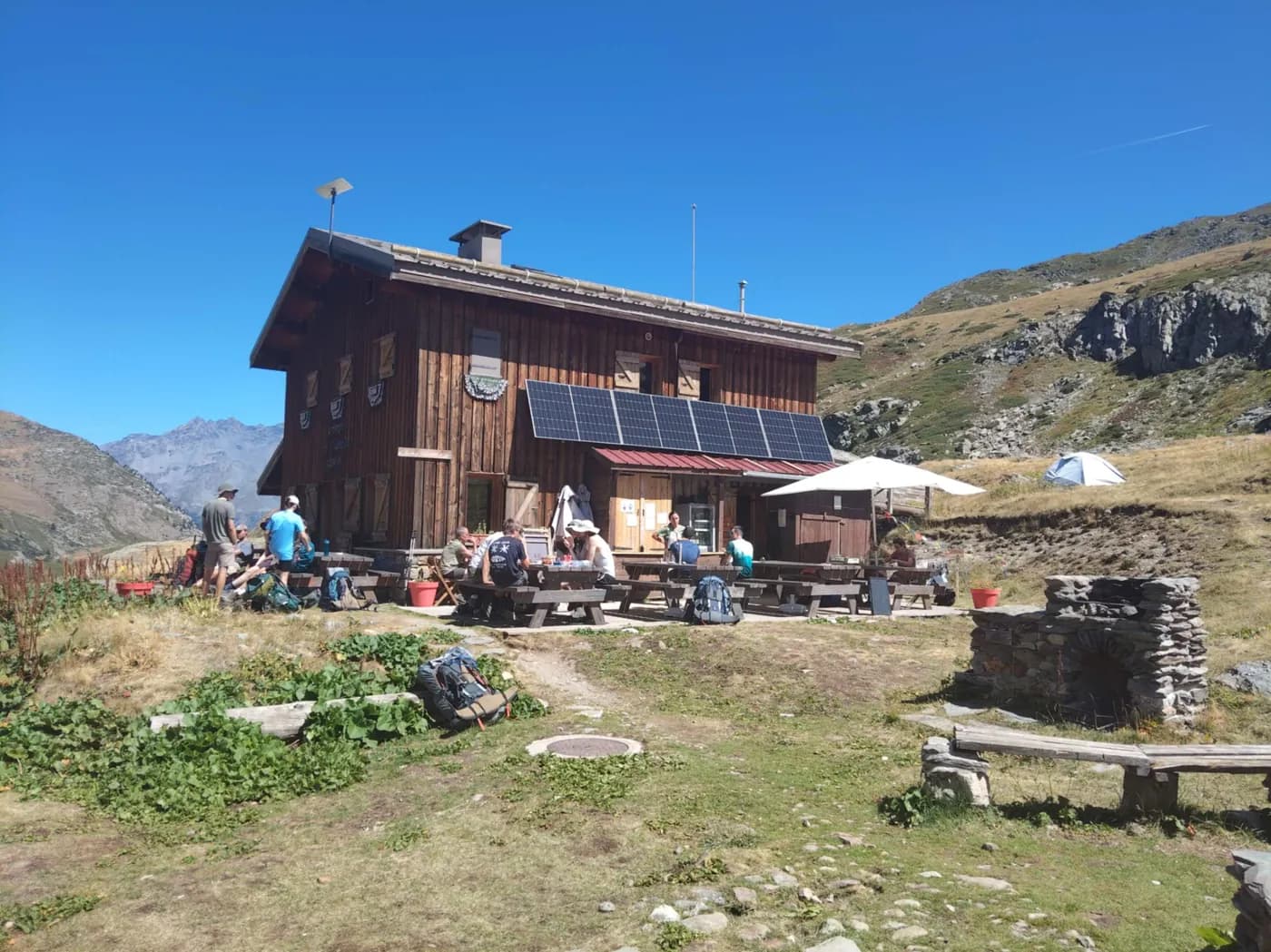 Refuge des Marches, photo 1 of 20