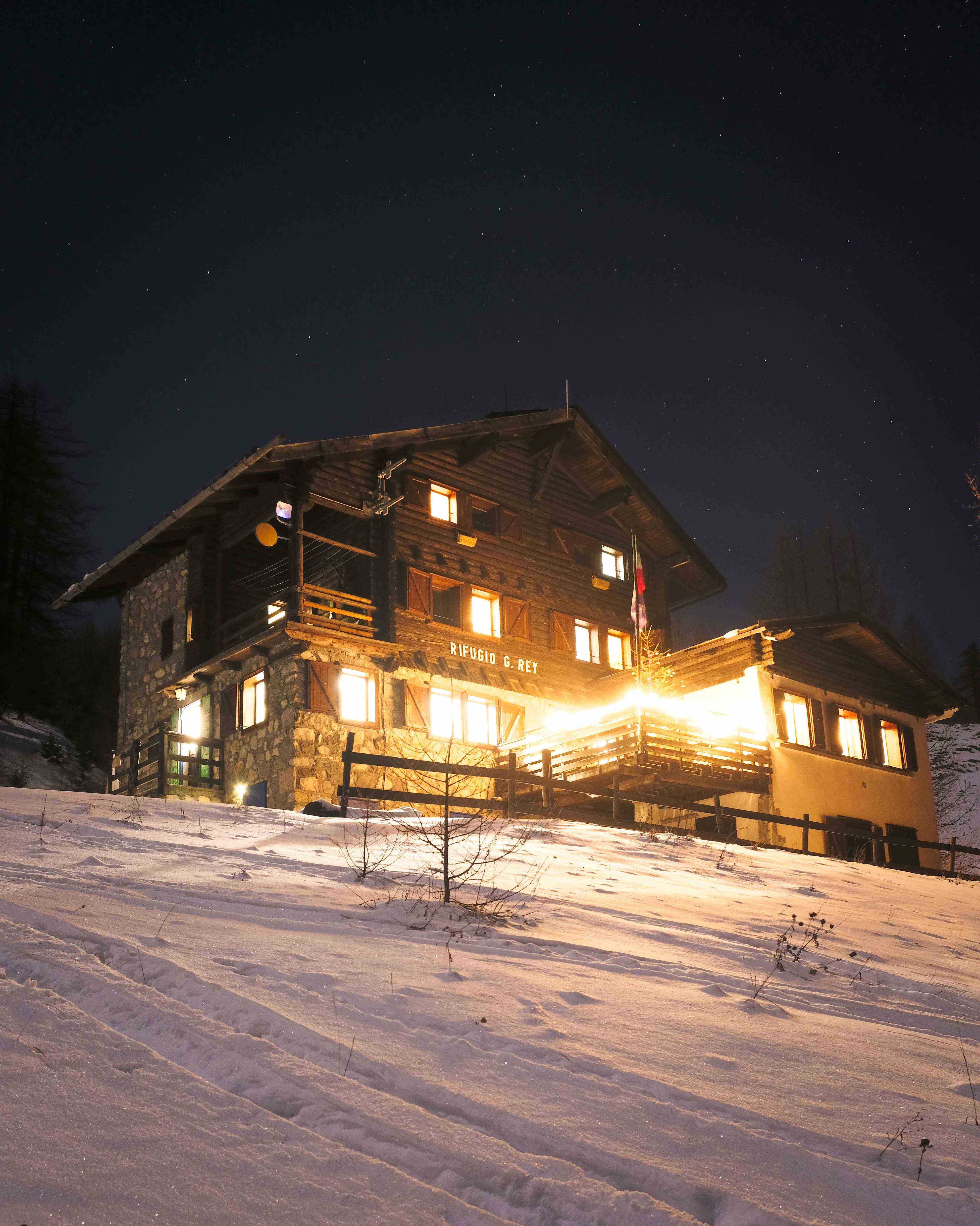 Refuge Guido Rey, photo 4 of 18
